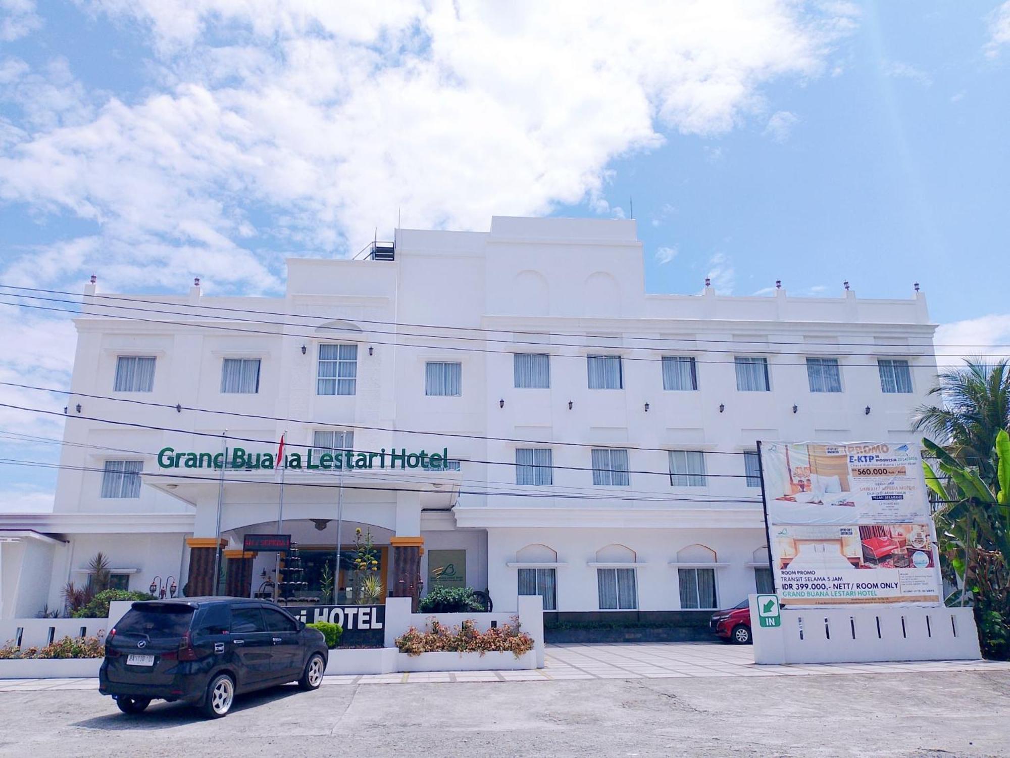 Grand Buana Lestari Hotel Padang  Bagian luar foto